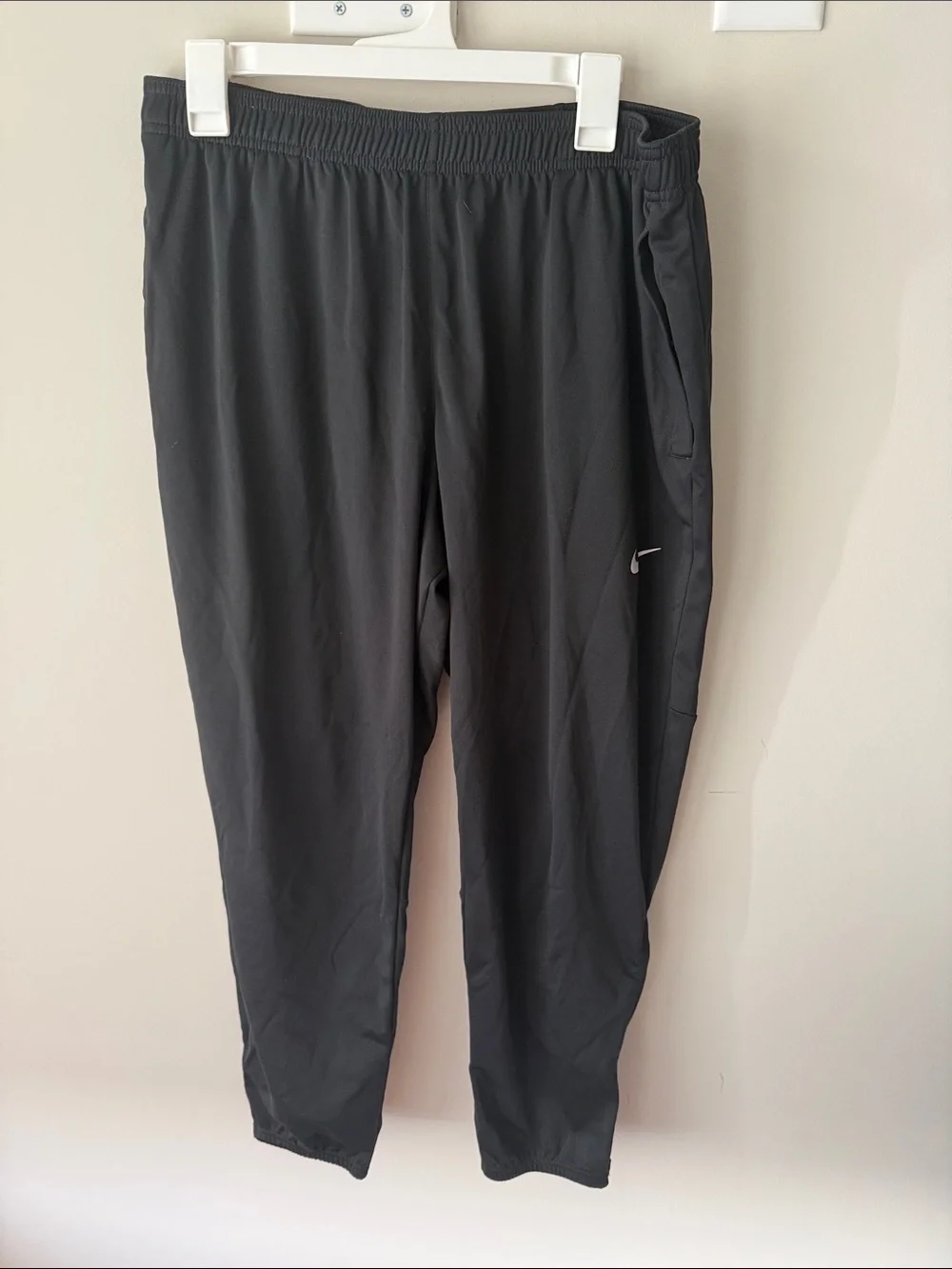 Nike Black Men's Athletic Joggers with Subtle Swoosh